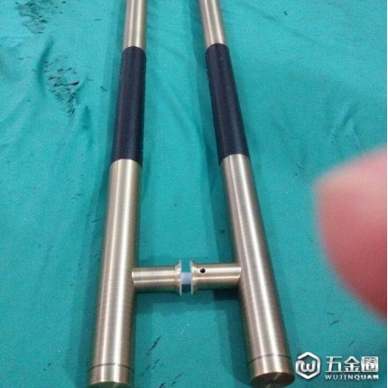 新品推薦酒店包廂門豪華大門拉手 有框玻璃門實木門把手 不銹鋼包皮革大拉手 門窗五金