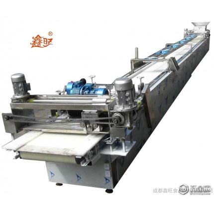 成都廠家供應(yīng)休閑食品設(shè)備 全自動(dòng)花生酥糖生產(chǎn)線 尺寸可調(diào) 定制酥糖切塊成型設(shè)備 鑫旺機(jī)械 黃老五花生酥特別定做設(shè)備