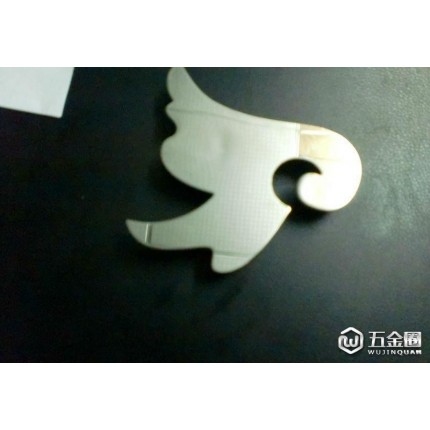 生產(chǎn)銷售，新款QTS鳥翼對(duì)開浴室柜拉手