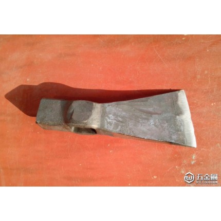 56號鍛打優(yōu)質(zhì)斧子  五金工具