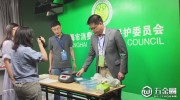 上海市消保委調(diào)查菜市場(chǎng) 買(mǎi)水產(chǎn)品要謹(jǐn)防水多袋子厚