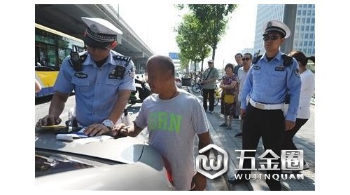 北京下月起機(jī)場(chǎng)火車站全天查“黑車” 最高罰5萬(wàn)
