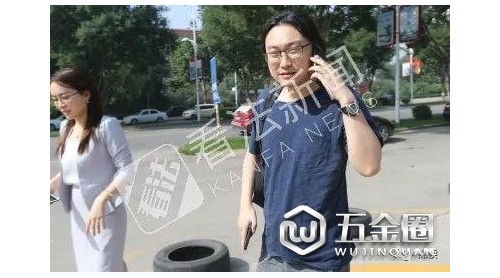 “教科書(shū)式老賴”案受害人兒子:對(duì)判決結(jié)果不滿意