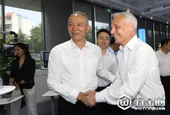 西門子大中華區(qū)首席執(zhí)行官赫爾曼感謝北京市的幫助
