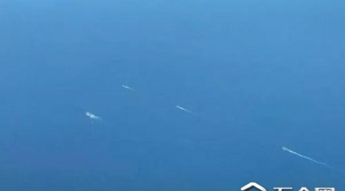 看著解放軍近50艘軍艦離開背影 臺(tái)當(dāng)局忽然回過神