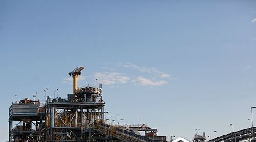 中國企業(yè)與力拓合作全球探礦 海外在建項(xiàng)目275個(gè)