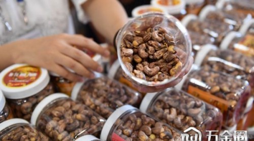 越南成中國在東盟最大貿易伙伴 每月超100億美元