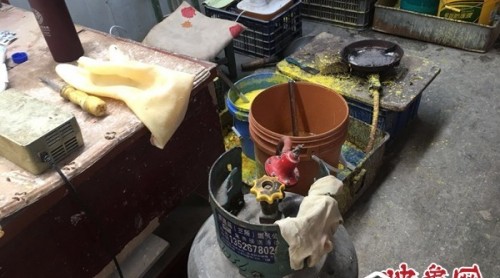鄭州：問題食品廠藏身村委會旁邊 市民舉報后被查封