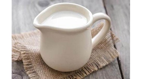 廈門：網購牛奶還未過期打開一看“結塊”了