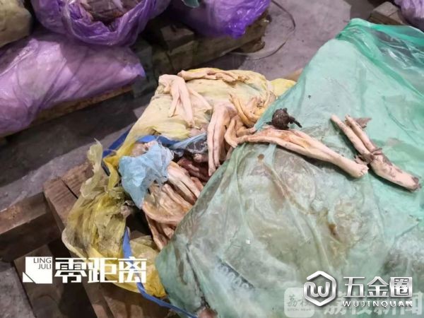 百噸疑似走私“垃圾肉”驚現(xiàn)南京 相關(guān)負責人稱不知情