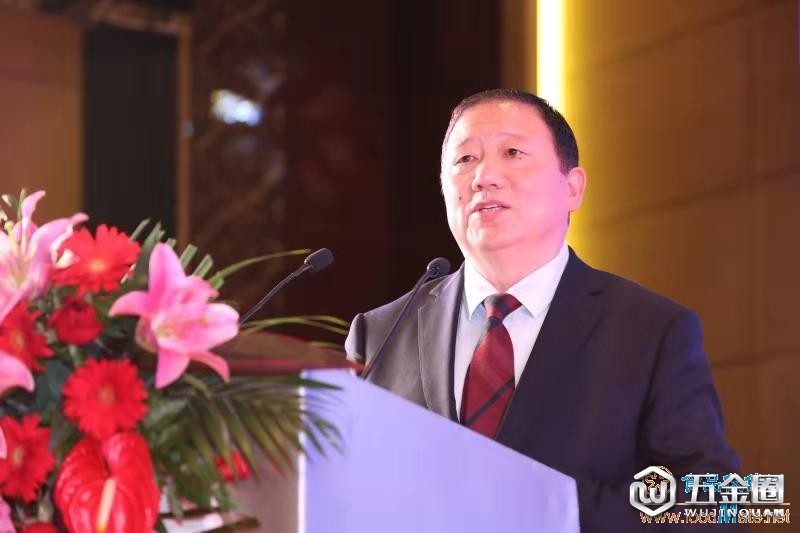 安琪生物集團董事長俞學鋒做大會報告