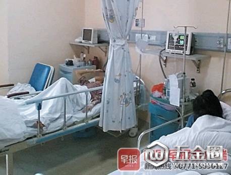 11月5日下午，有幾名學(xué)生仍在醫(yī)院接受治療