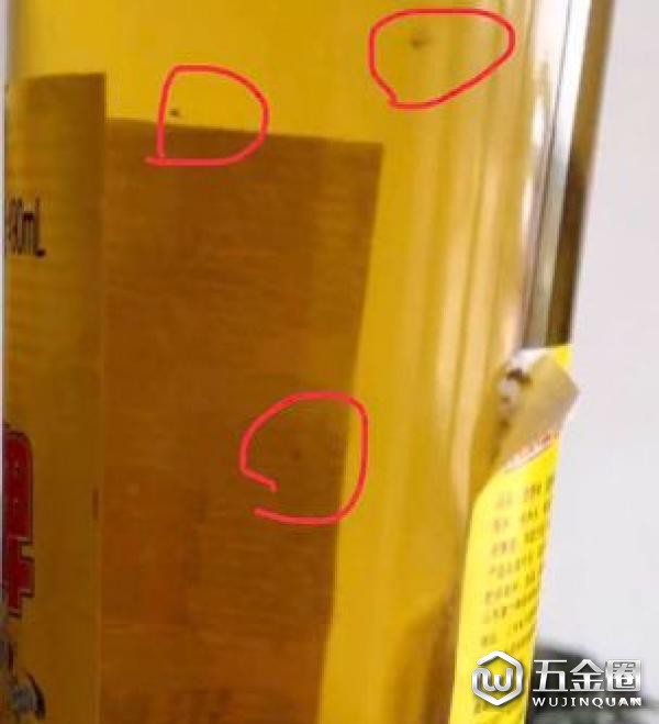 男子投訴“菠蘿啤”有異物，食藥監(jiān)管部門查證后獎兩千