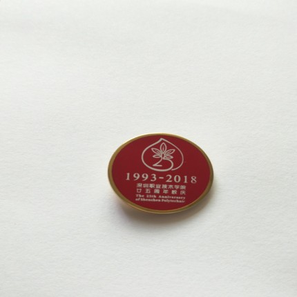 廠家定制學(xué)?；照律钲诖髮W(xué)印刷徽章哪里可以定制大學(xué)logo徽章