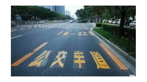 “取消周末公交道限行” 獲中小學科學建議獎