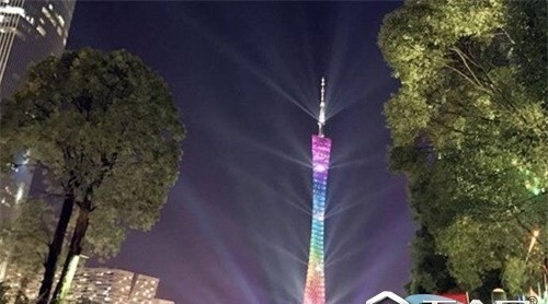 廣州市政府在智慧燈桿試點建設上作出了哪些行動?