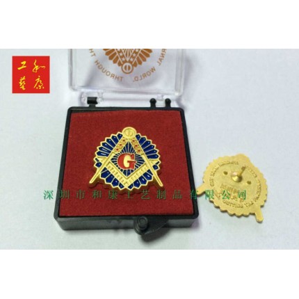 深圳專業(yè)生產(chǎn)大量沖壓金屬徽章，金屬獎(jiǎng)牌勛章等