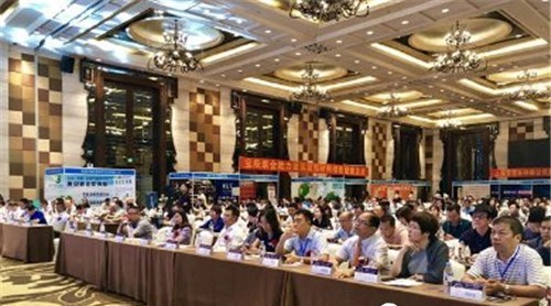 第八屆全國(guó)涂料行業(yè)發(fā)展大會(huì)順利召開(kāi) 引領(lǐng)涂料行業(yè)駛?cè)敫哔|(zhì)量發(fā)展的“快車道”
