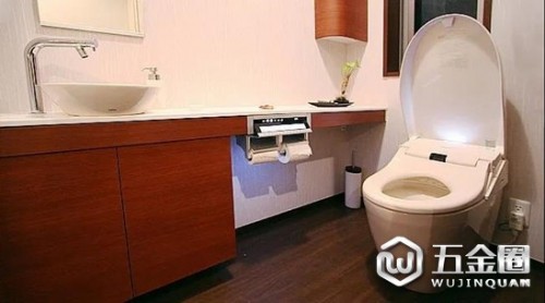 馬桶要不要換？住全季，讓屁股決定腦袋！