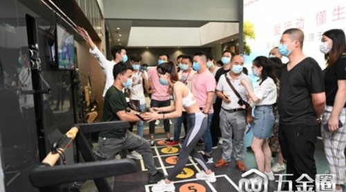 乘風破浪，皮阿諾新品驚艷亮相！戰(zhàn)略轉型，未來升級動作頻頻！
