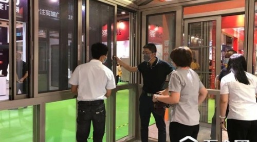 家博會(huì)|富軒全屋門(mén)窗實(shí)力寵粉，一站定制，省時(shí)省力